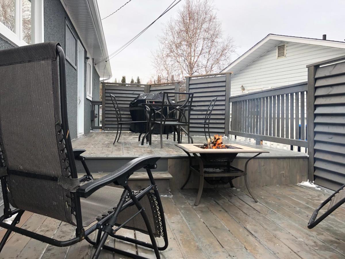 Polar Nights Bed and Breakfast Yellowknife Buitenkant foto