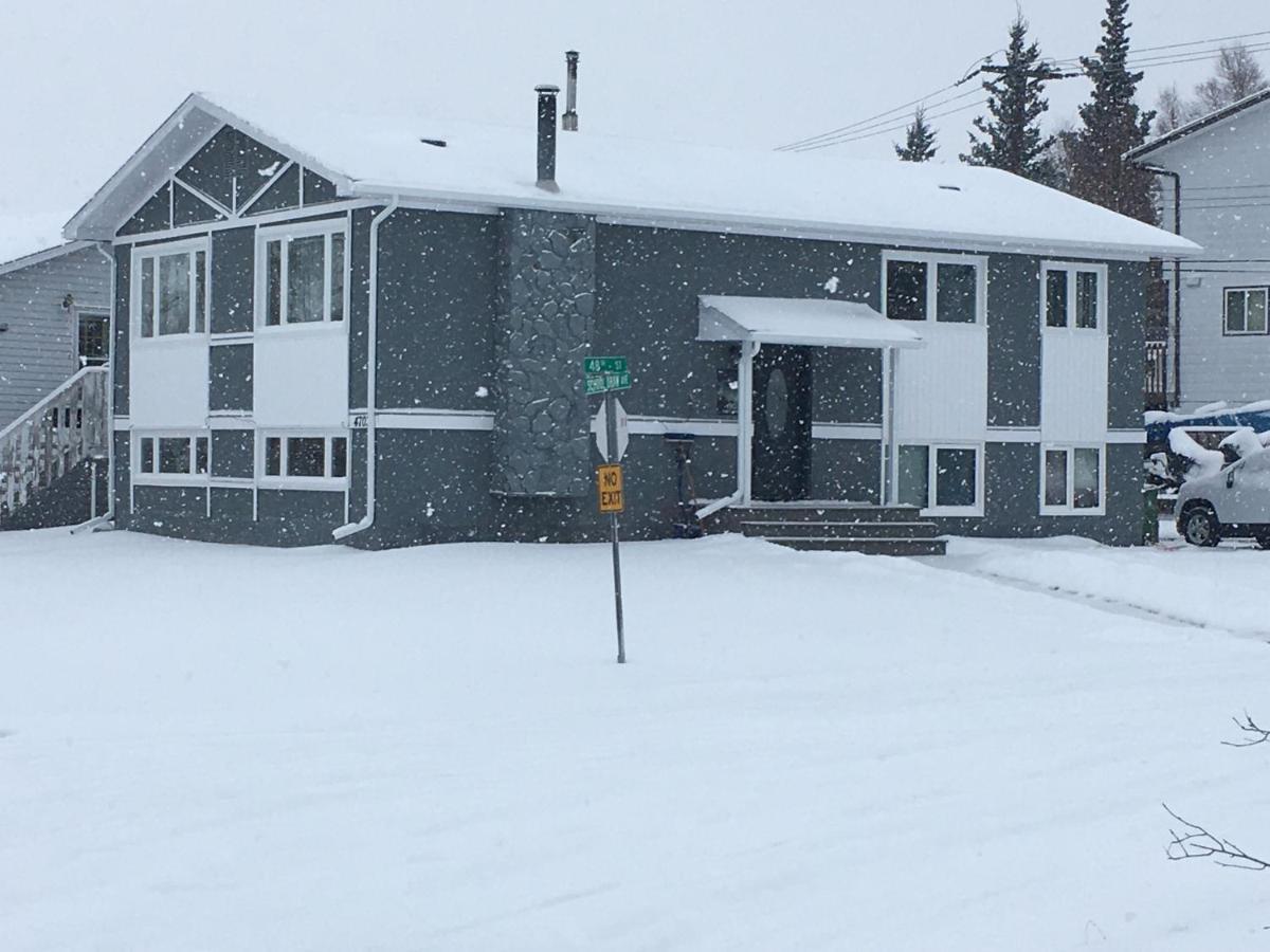 Polar Nights Bed and Breakfast Yellowknife Buitenkant foto