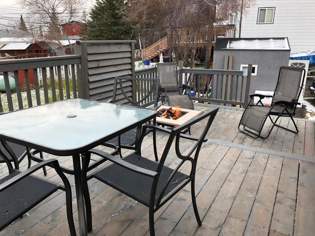 Polar Nights Bed and Breakfast Yellowknife Buitenkant foto